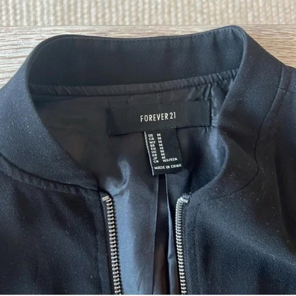 forever 21 bomber jacket - Picture 2 of 3